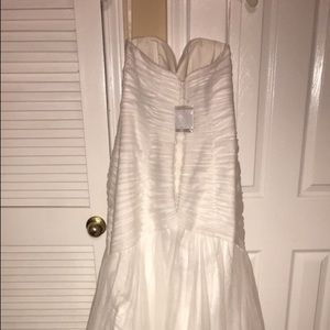 Brand new wedding dress!